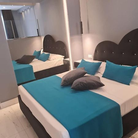 Maliziusella Hotel Napels Buitenkant foto