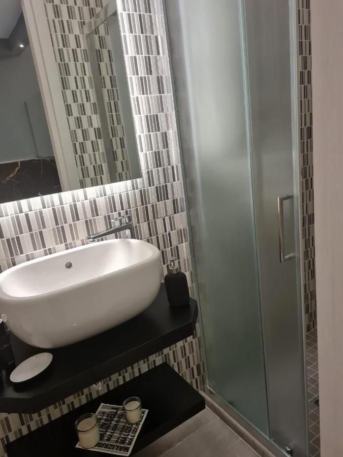 Maliziusella Hotel Napels Buitenkant foto