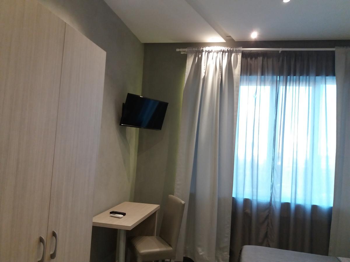 Maliziusella Hotel Napels Buitenkant foto